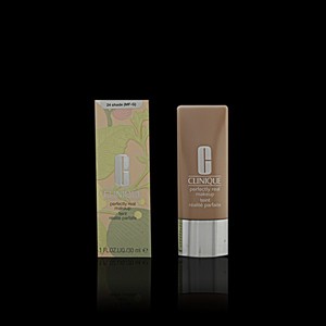 Imagen de PERFECTLY REAL fluid foundation #24 30 ml